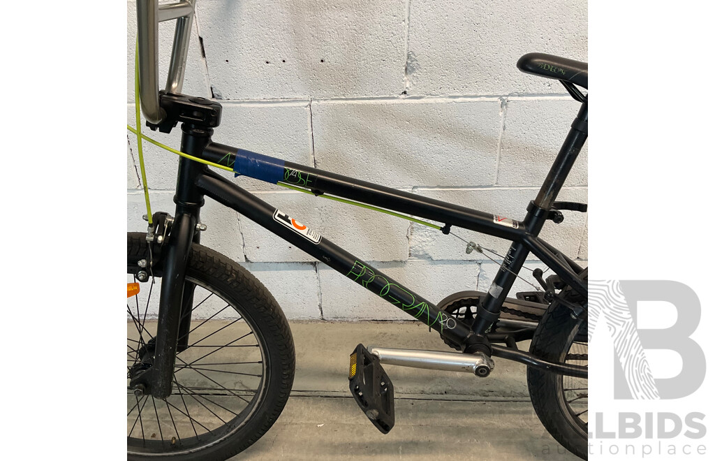 MONGOOSE Program 20 BMX Bike Black & Green (49cm Frame)