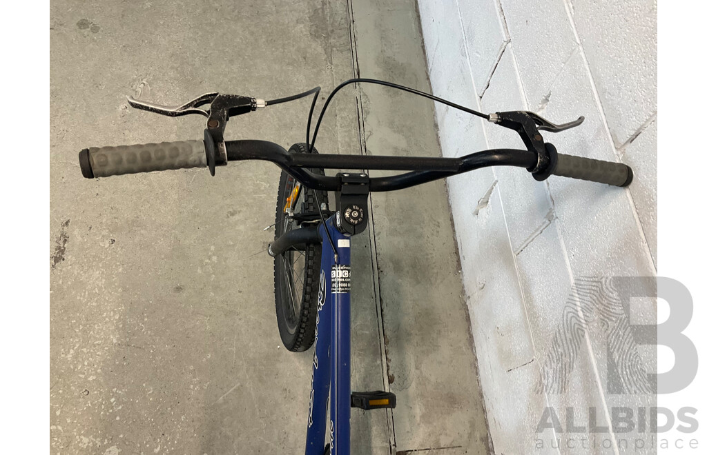 FREE AGENT Maverick BMX Bike Dark Blue (49cm Frame)