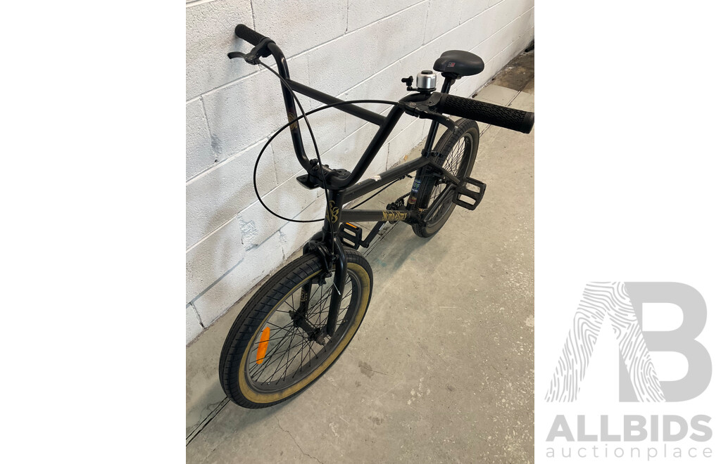 KINK BMX Bike Black (50cm Frame)