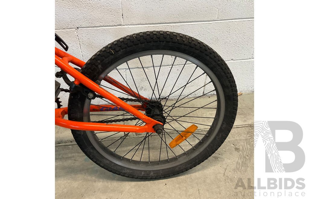 GIANT Method 03 BMX Bike (47cm Frame)