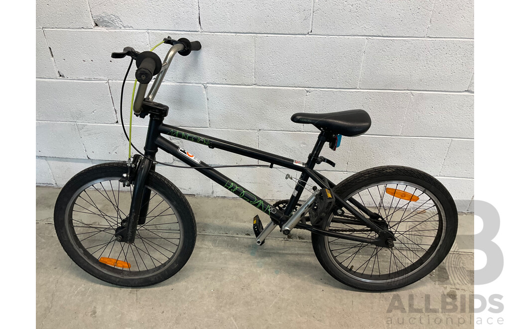 MONGOOSE Program 20 BMX Bike Black & Green (48cm Frame)