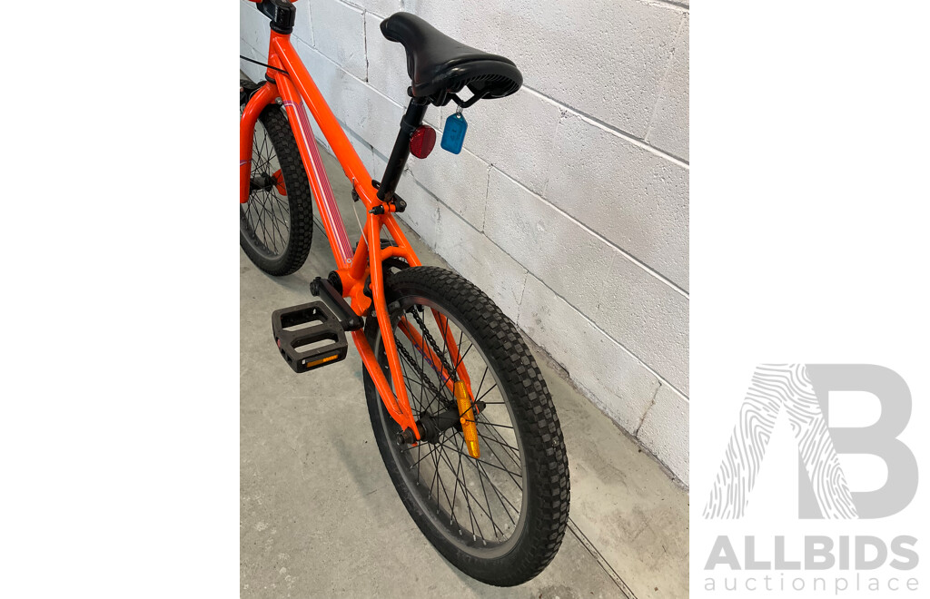 GIANT Method 03 BMX Bike (47cm Frame)