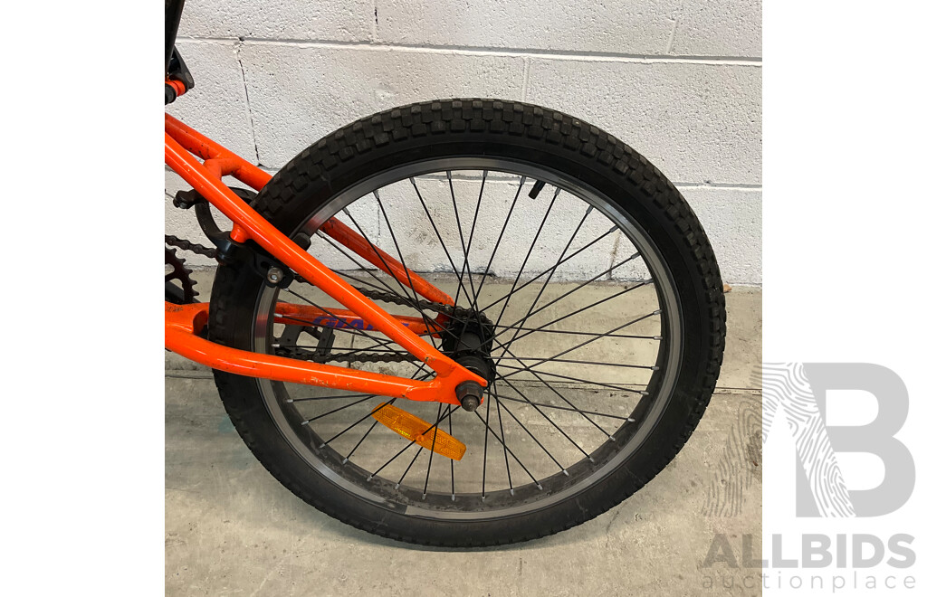 GIANT Method 03 BMX Bike (47cm Frame)