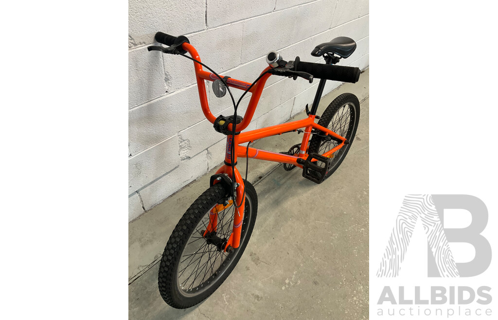 GIANT Method 03 BMX Bike (47cm Frame)