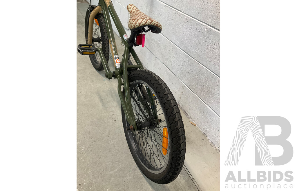 MONGOOSE Program BMX Bike Camo (49cm Frame)