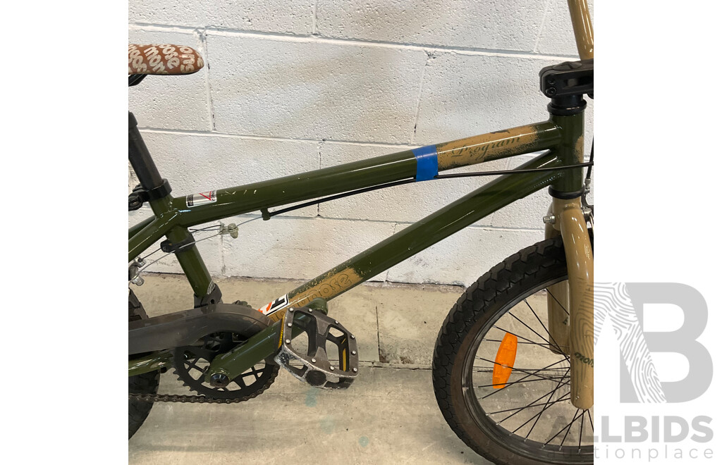 MONGOOSE Program BMX Bike Camo (49cm Frame)