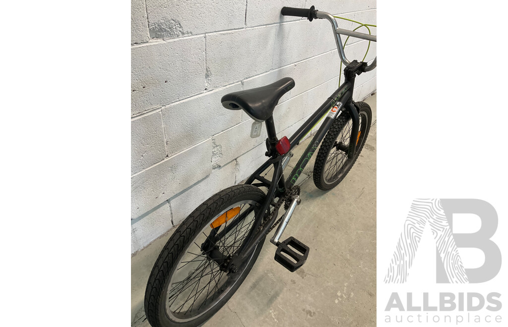 MONGOOSE Program 20 BMX Bike Black & Green (49cm Frame)