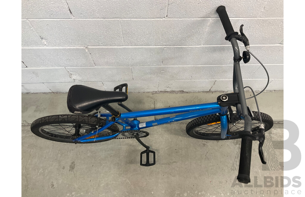 FREE AGENT Maverick BMX Bike Blue (48cm Frame)