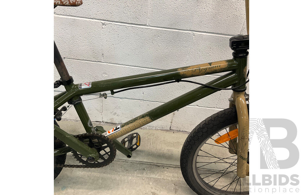 MONGOOSE Program BMX Bike Camo (49cm Frame)