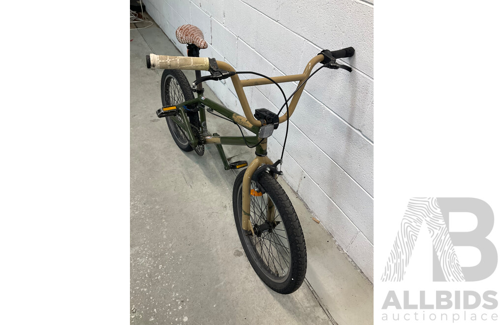 MONGOOSE Program BMX Bike Camo (49cm Frame)