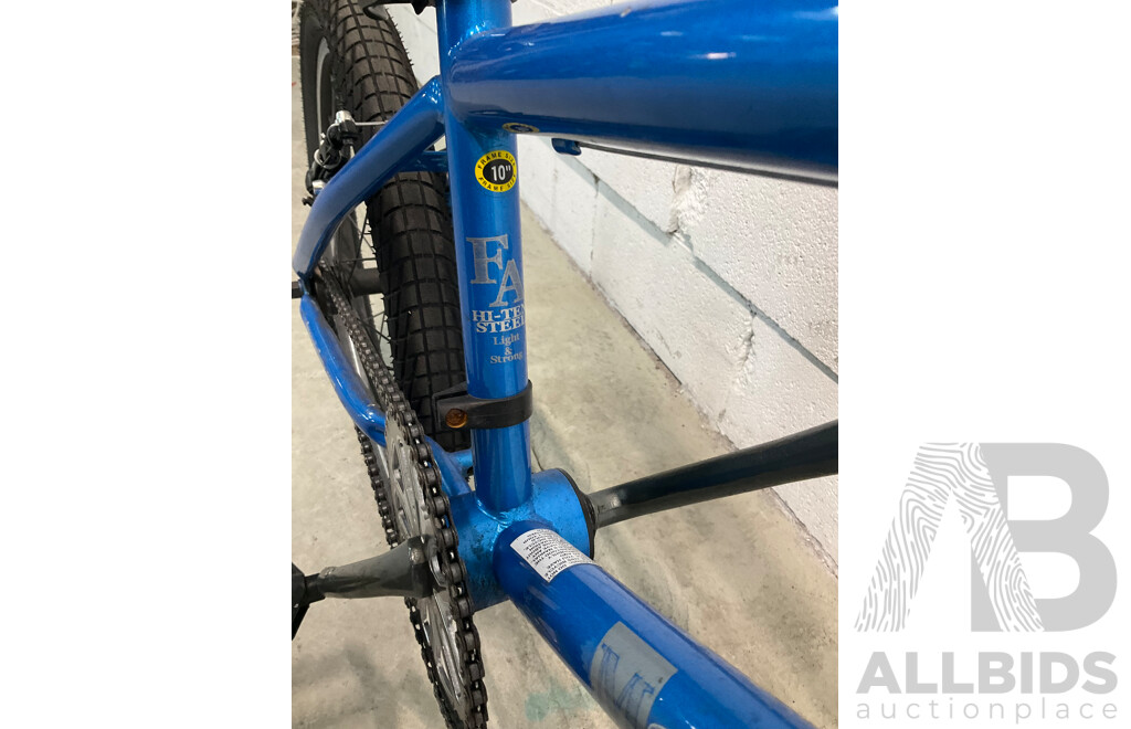 FREE AGENT Maverick BMX Bike Blue (48cm Frame)