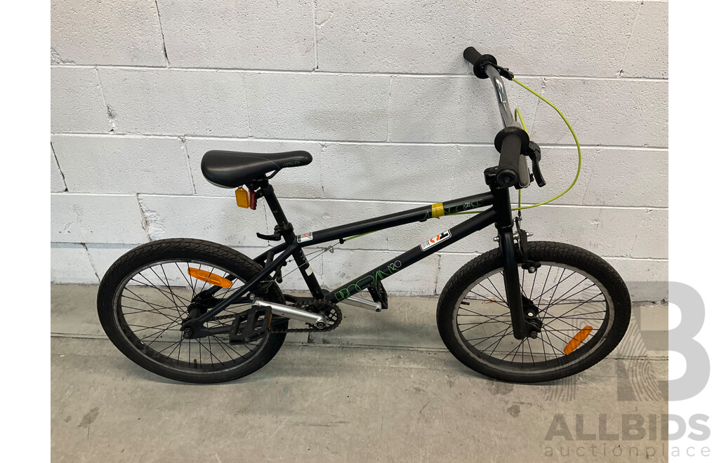 MONGOOSE Program 20 BMX Bike Black & Green (48cm Frame)