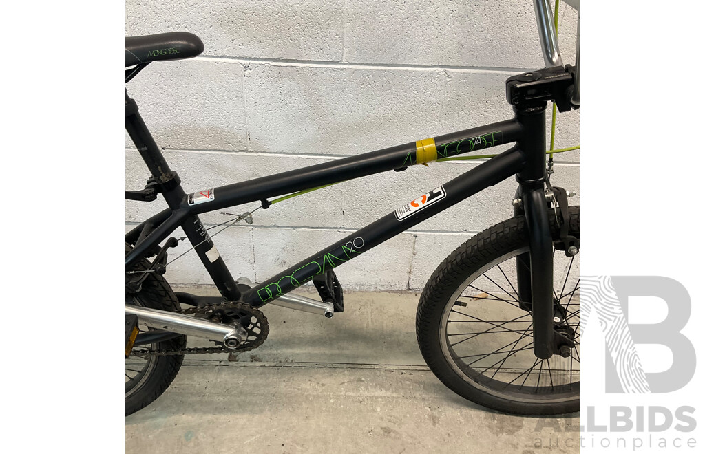 MONGOOSE Program 20 BMX Bike Black & Green (48cm Frame)