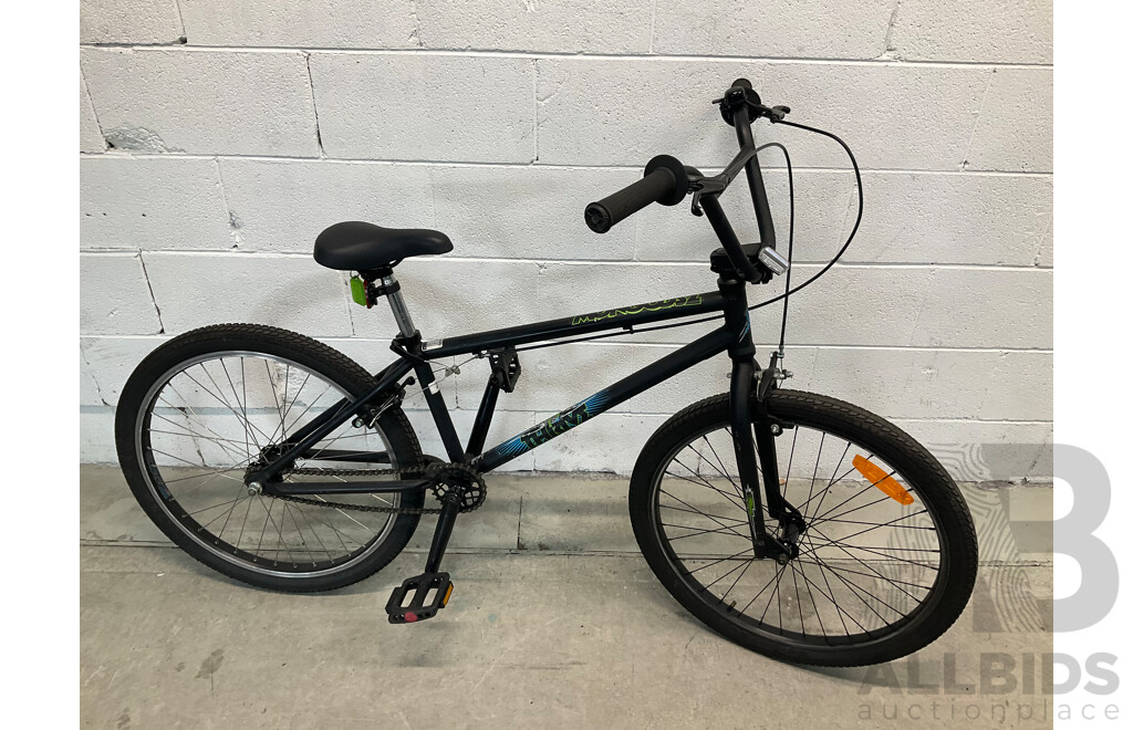 MONGOOSE Thrive BMX Bike (52cm Frame)