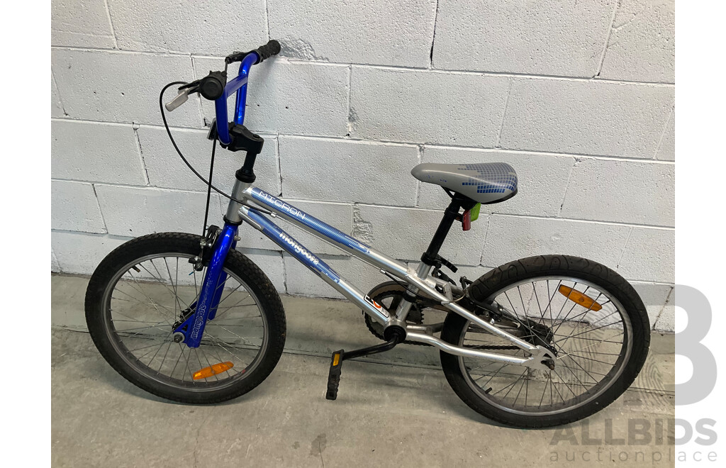 MONGOOSE Micron BMX Bike (44cm Frame)