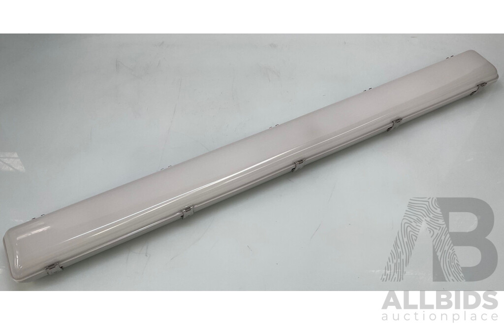 Crown Lighting LED CCT Waterproof Batten - Brand New