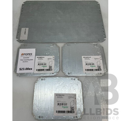 Schneider Electric Spacial Series Galvanised Steel Mounting Plates - Lot of 4