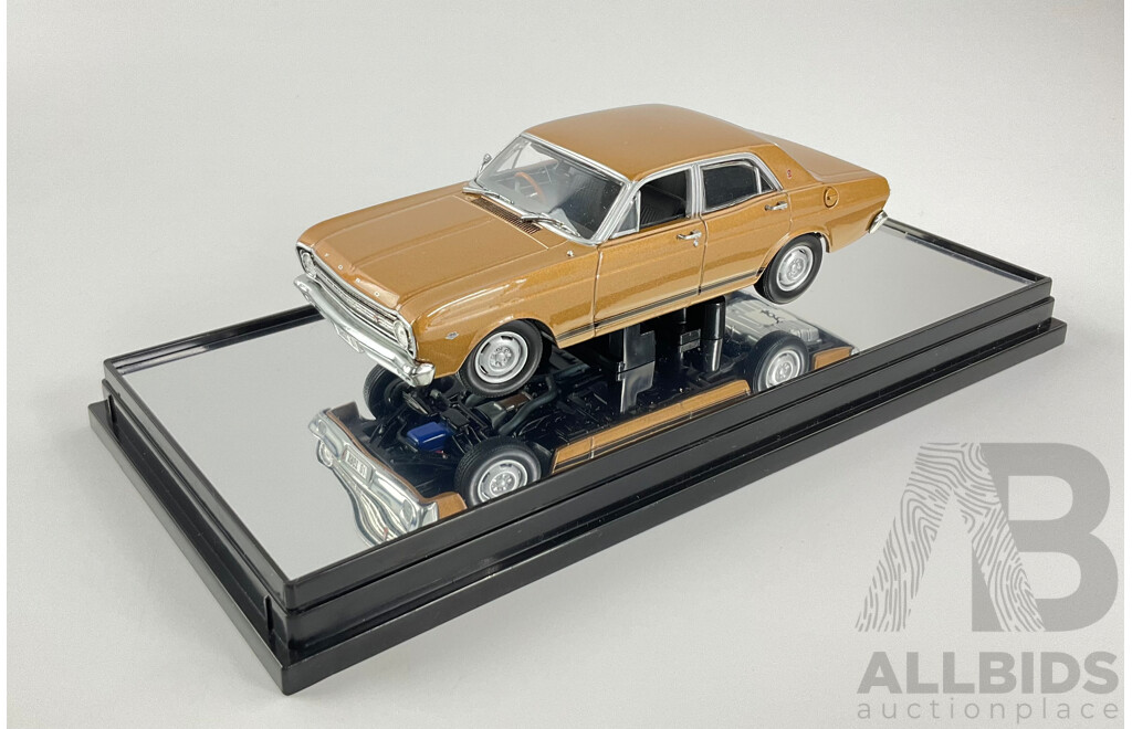 Classic Carlectables Diecast 1967 Ford XR GT Falcon with Certificate  - 1:43 Scale