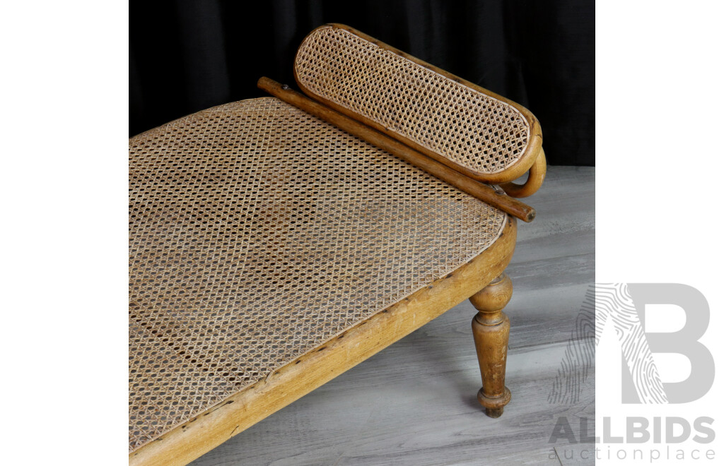 Antique Bentwood Daybed by Thornet