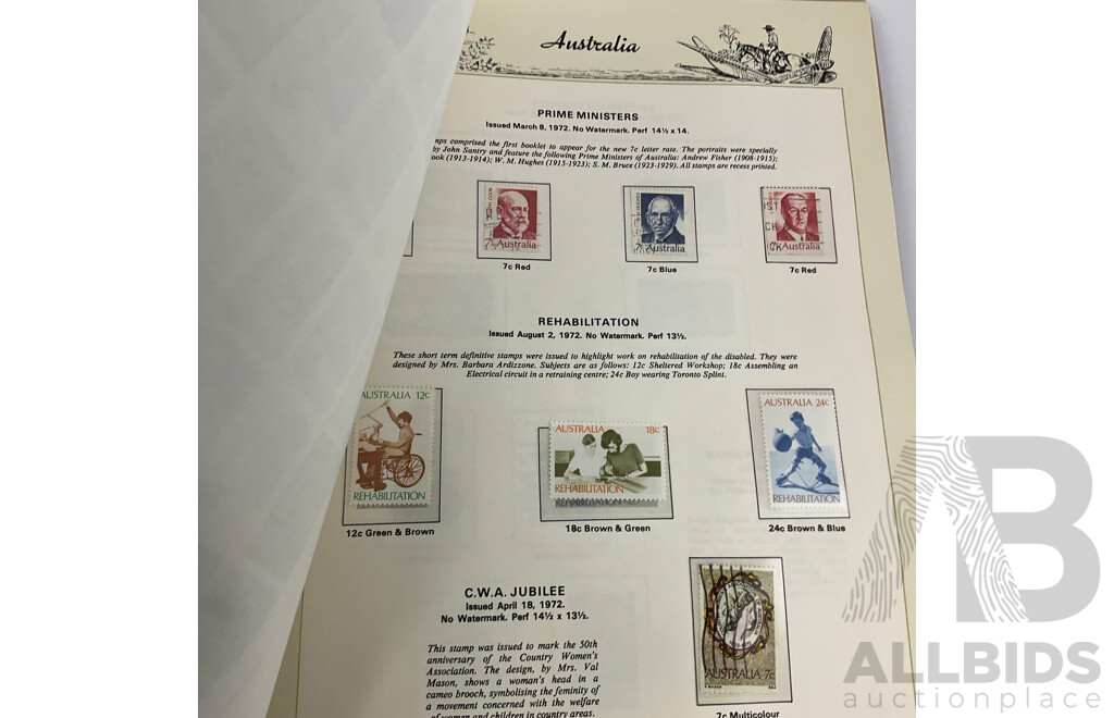 Australian Seven Seas Second Edition Stamp Album with Six Vintage Australian Stamp Reference Booklets