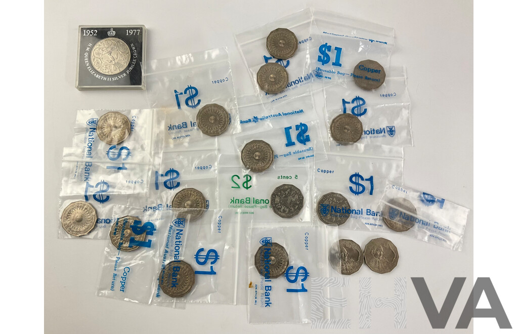 Australian Commemorative Fifty Cent Coins Including 1970captain Cook(2) 1977 Jubilee(13) 1982 Commonwealth Games(2) with UK 1977 One Crown