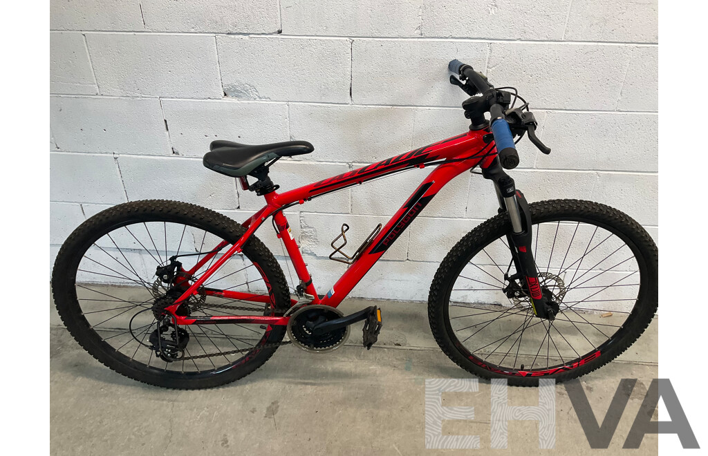 POLYGON Cascade Three Mountain Bike (Size M)