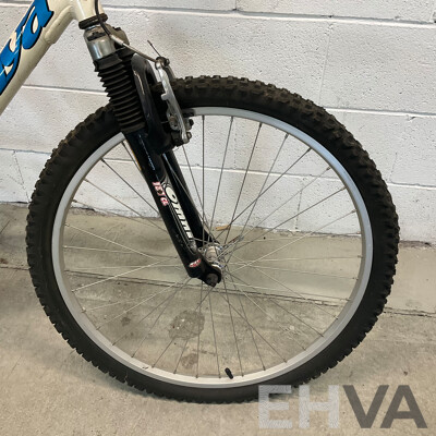 KONYA ATV 7500 Mountain Bike (45cm Frame)