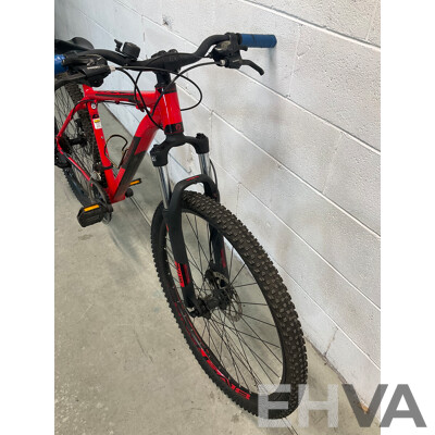 POLYGON Cascade Three Mountain Bike (Size M)