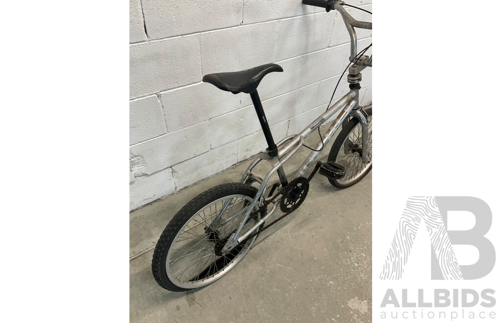 Grey BMX Bike (48cm Frame)