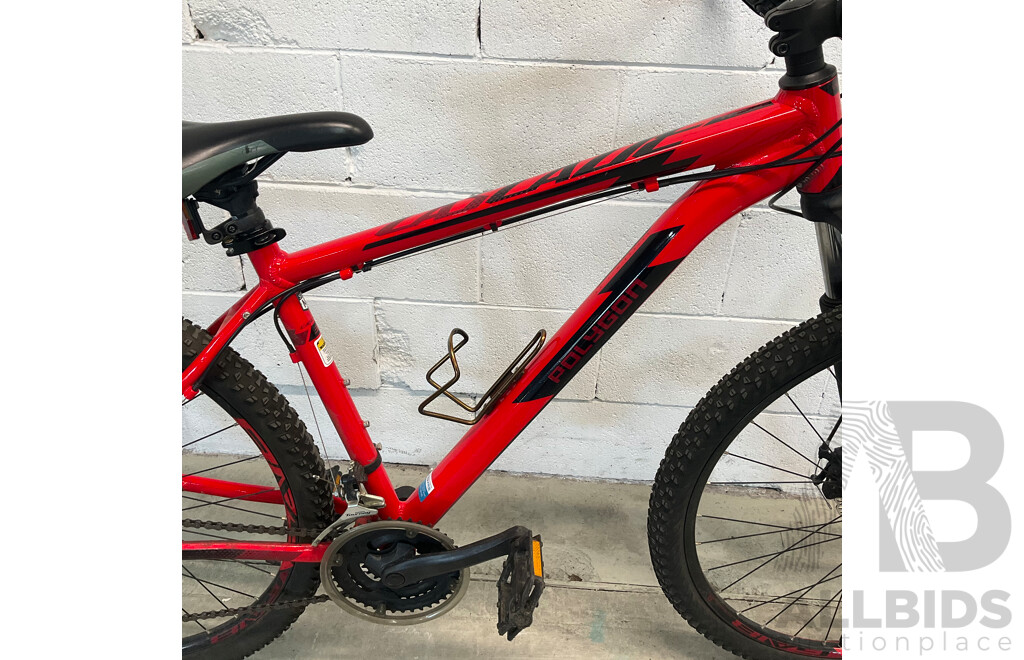 POLYGON Cascade Three Mountain Bike (Size M)