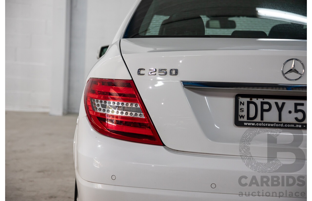 6/2013 Mercedes-Benz C250 Avantgarde BE W204 MY13 4d Sedan Polar White Turbo 1.8L