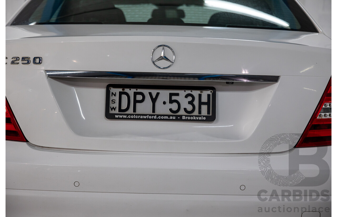 6/2013 Mercedes-Benz C250 Avantgarde BE W204 MY13 4d Sedan Polar White Turbo 1.8L