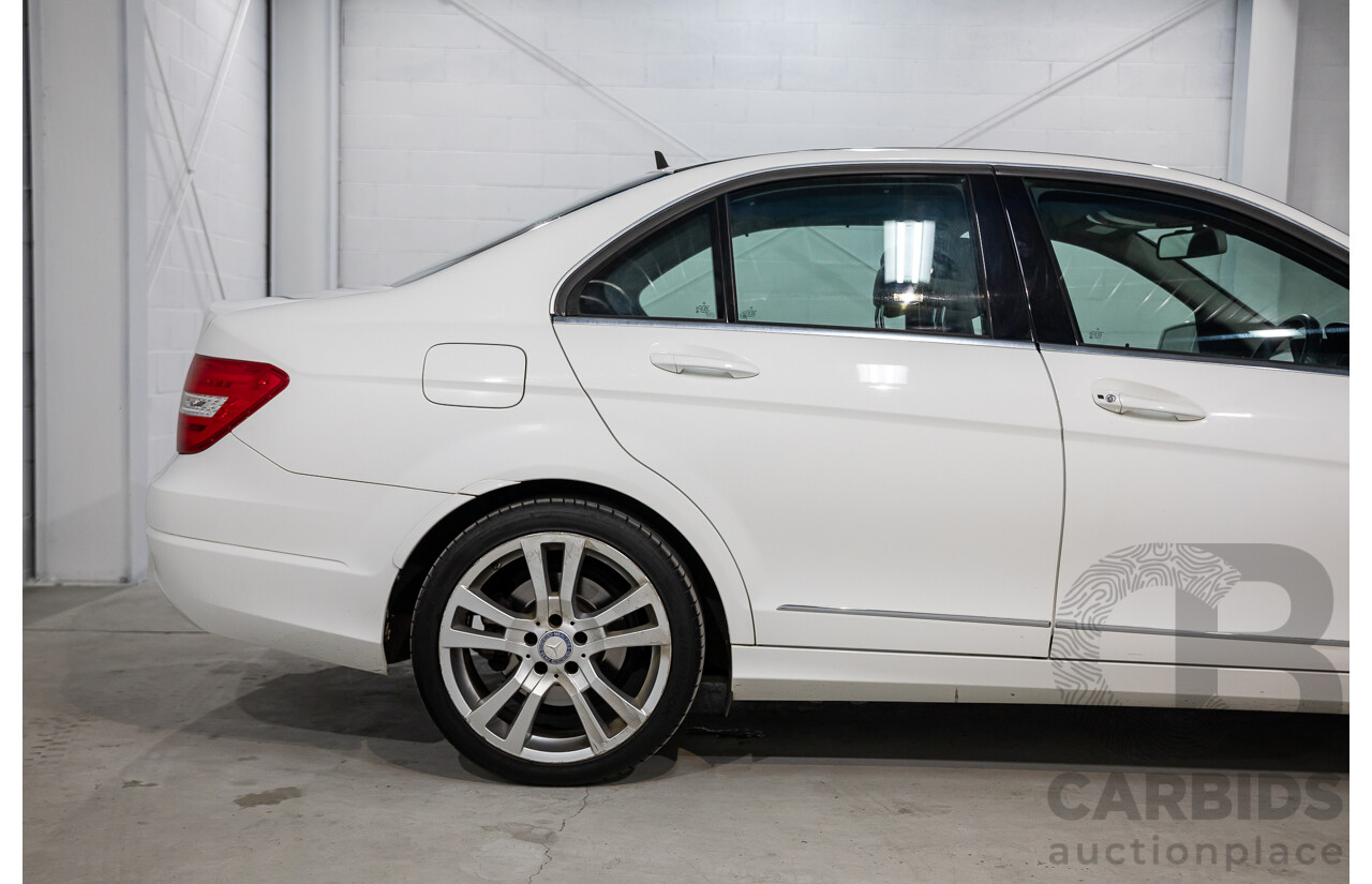 6/2013 Mercedes-Benz C250 Avantgarde BE W204 MY13 4d Sedan Polar White Turbo 1.8L