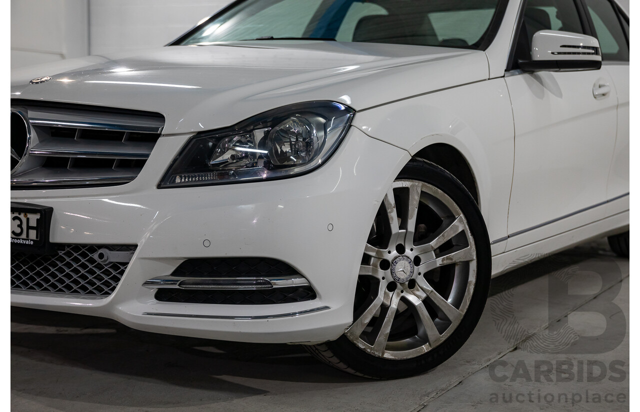 6/2013 Mercedes-Benz C250 Avantgarde BE W204 MY13 4d Sedan Polar White Turbo 1.8L