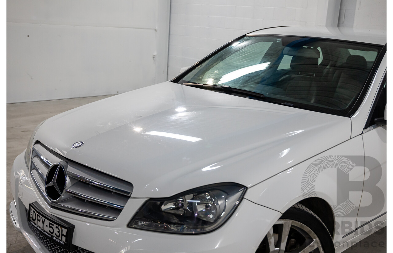 6/2013 Mercedes-Benz C250 Avantgarde BE W204 MY13 4d Sedan Polar White Turbo 1.8L