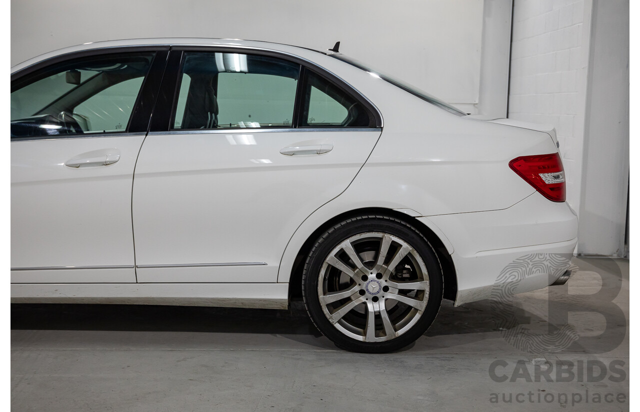 6/2013 Mercedes-Benz C250 Avantgarde BE W204 MY13 4d Sedan Polar White Turbo 1.8L