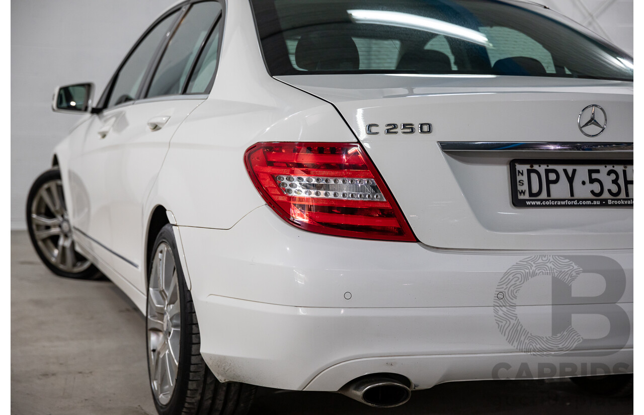 6/2013 Mercedes-Benz C250 Avantgarde BE W204 MY13 4d Sedan Polar White Turbo 1.8L