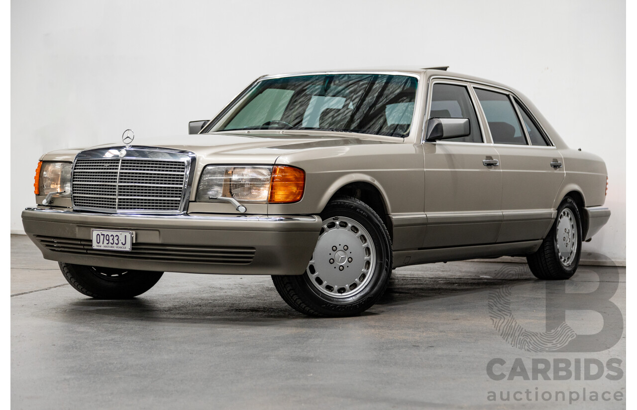 6/1990 Mercedes Benz 560 SEL W126 4d Sedan Smoke Silver Metallic V8 5.6L