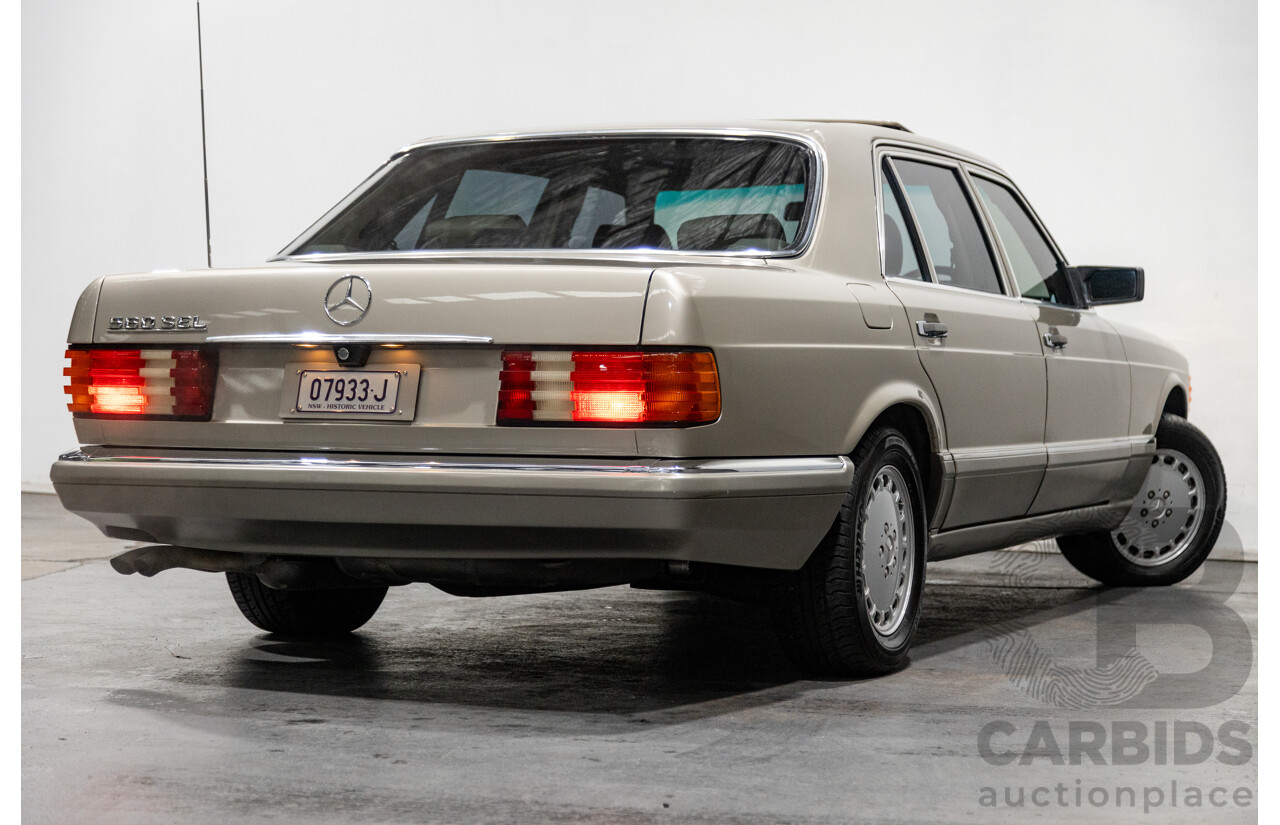 6/1990 Mercedes Benz 560 SEL W126 4d Sedan Smoke Silver Metallic V8 5.6L