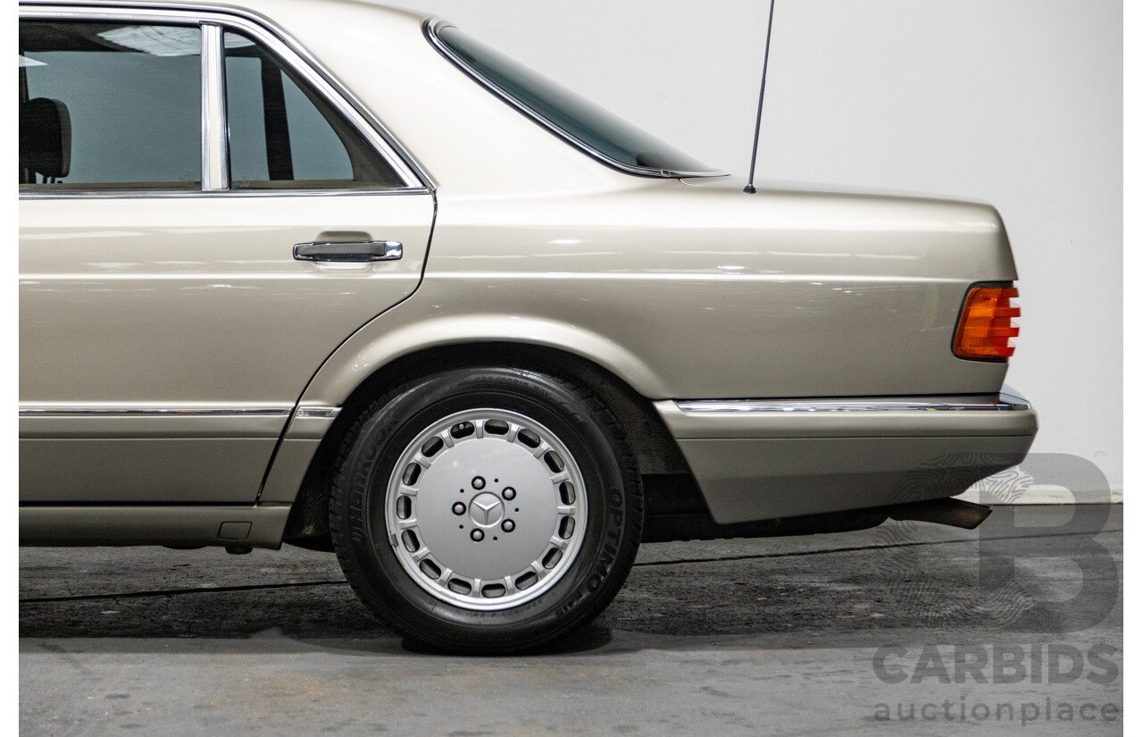 6/1990 Mercedes Benz 560 SEL W126 4d Sedan Smoke Silver Metallic V8 5.6L