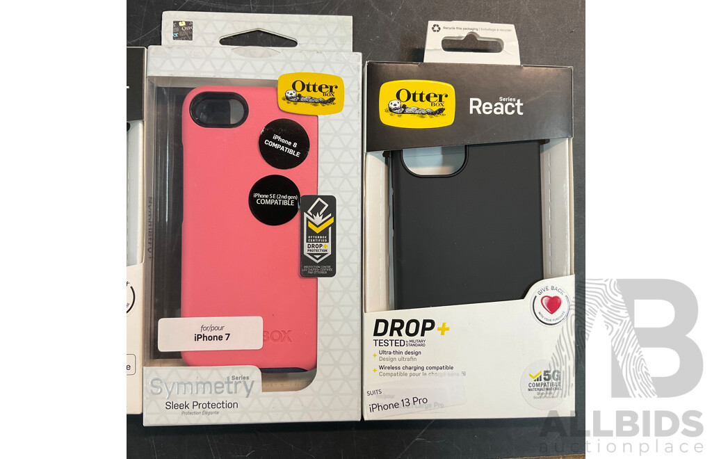 OTTERBOX Assorted of  Phone Case for Iphone14 Pro/7/13Pro/13 - Lot of 20 - Estimated Total ORP$1,000