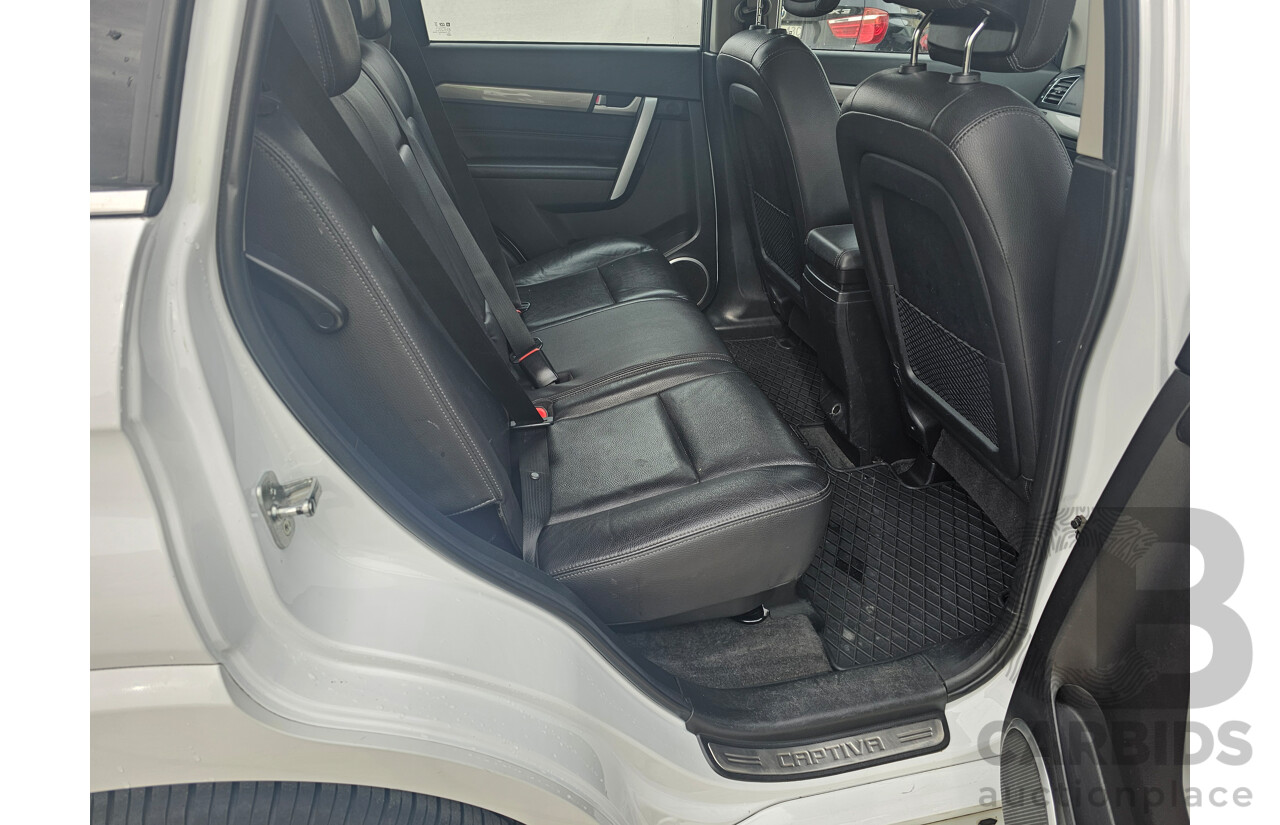10/2016 Holden Captiva 7 LTZ (awd) CG MY15 4d Wagon White 2.2L