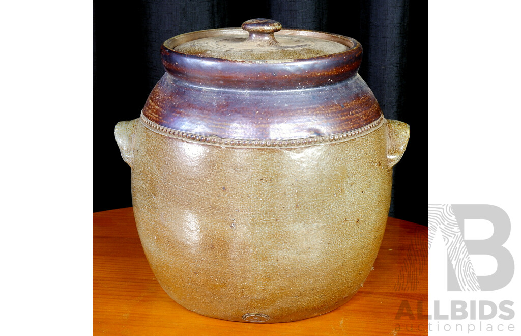 Large Vintage Australian Bendigo Pottery Epsom Lidded Crock