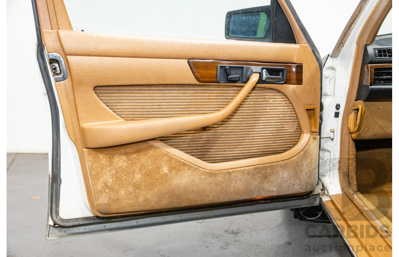 Circa 1984 Mercedes Benz 380SE W126 4d Sedan White V8 3.8L