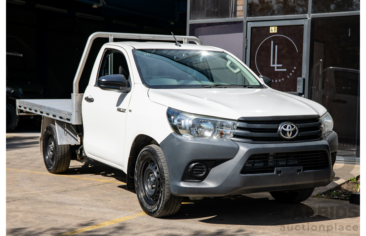 1/2018 Toyota Hilux Workmate GUN122R 2d C/Chas White 2.4L