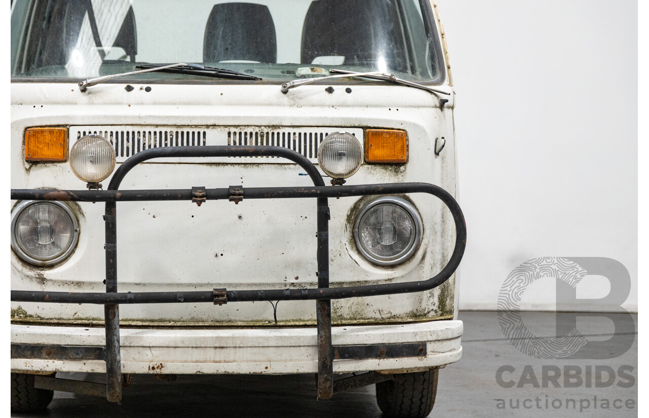 9/1975 Volkswagen Kombi Transporter Type 2 2d Crew Cab Utility White 1.8L