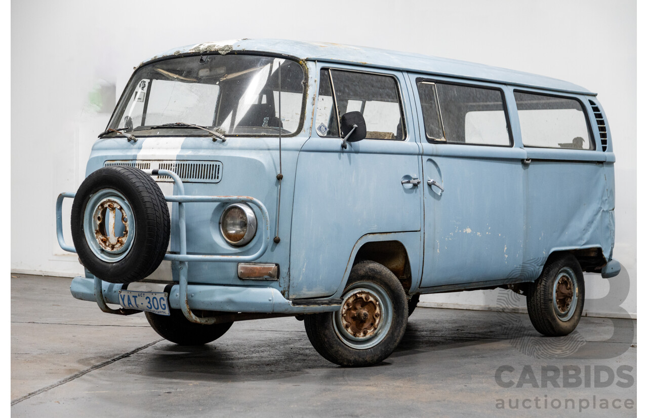 1/1969 Volkswagen Kombi Type 2 T2 Lowlight Van Blue 1.6L