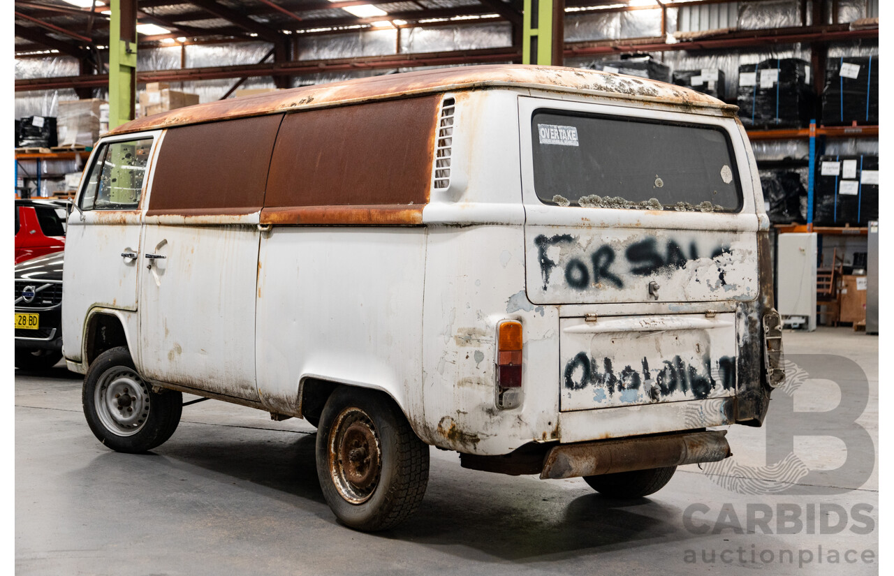 6/1975 Volkswagen Kombi Type 2 T2 Bay Window Van White 1.8L