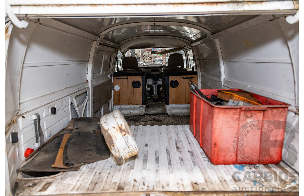 6/1975 Volkswagen Kombi Type 2 T2 Bay Window Van White 1.8L