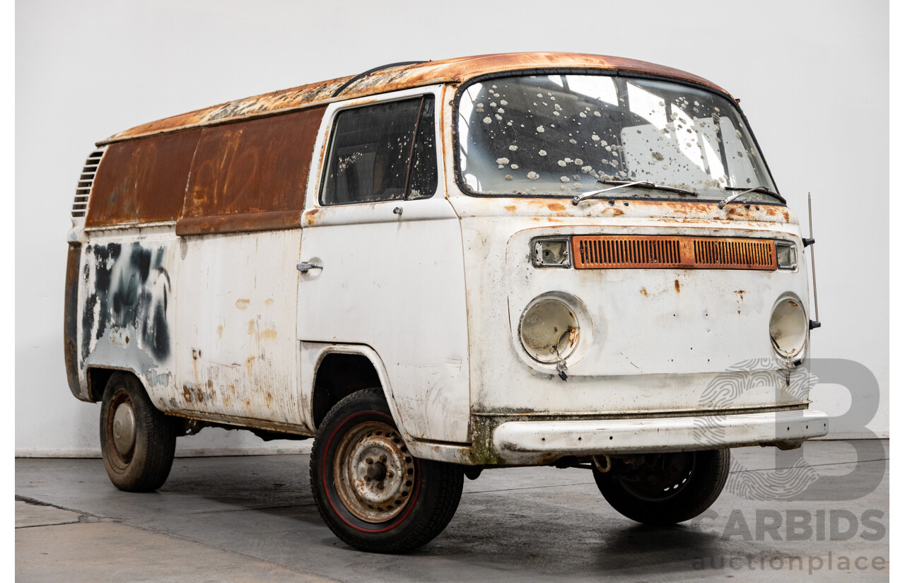 6/1975 Volkswagen Kombi Type 2 T2 Bay Window Van White 1.8L